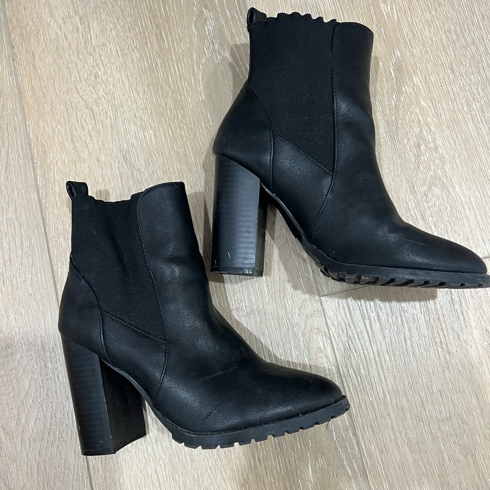 Forever 21 Black leather boots